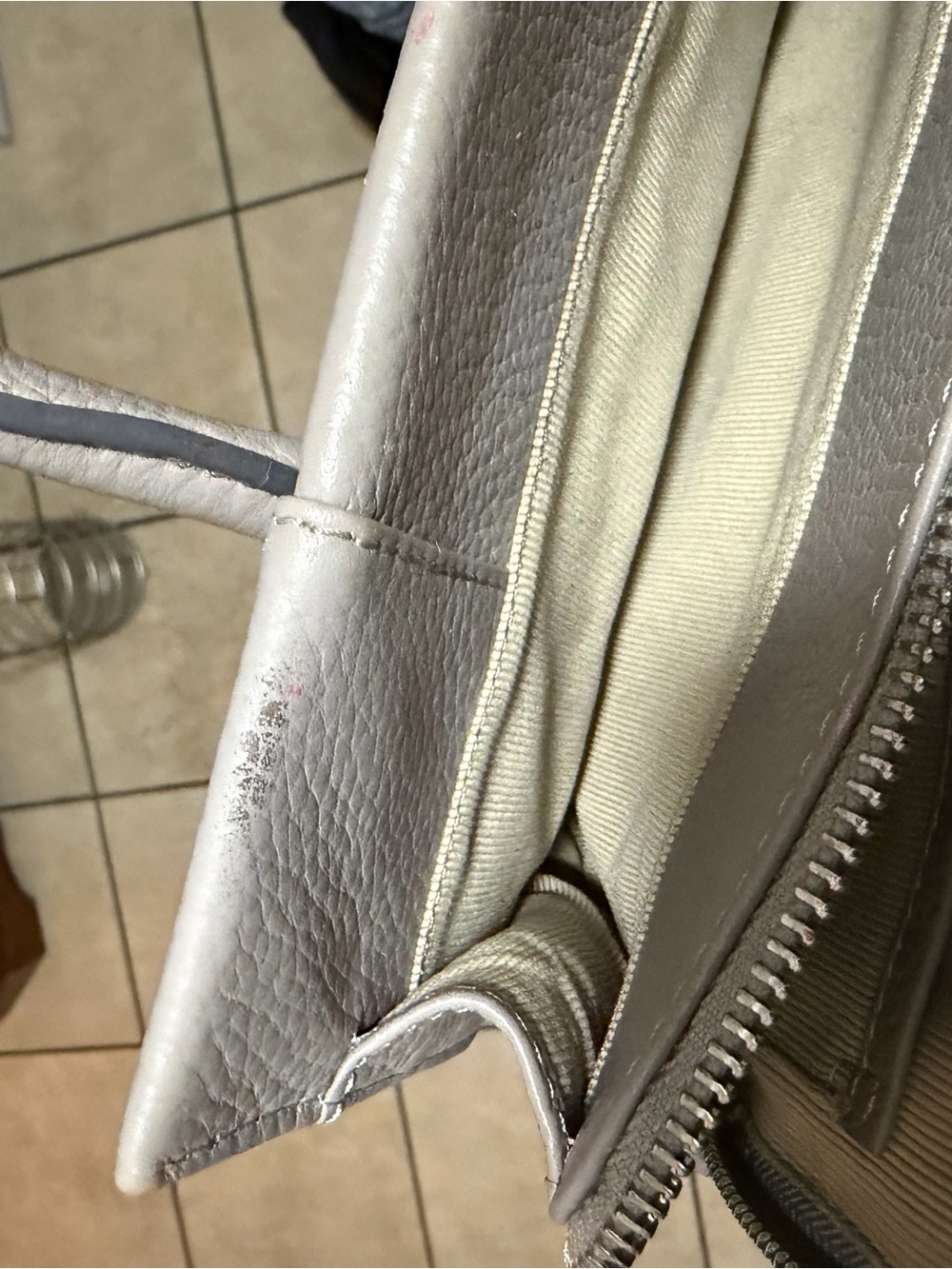 Radley London Pebbled Leather Tote Bag in Light Gray - Picture 7 of 8